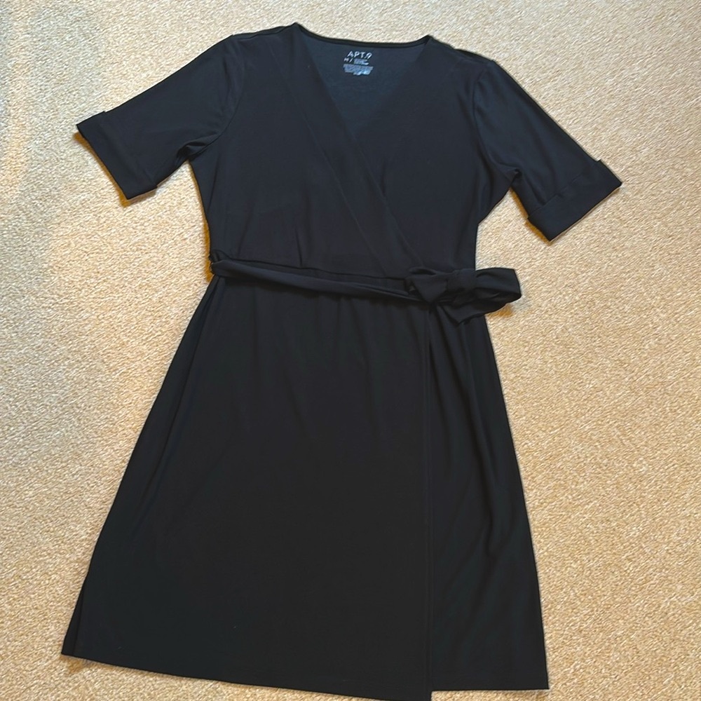 Classic Black Faux Wrap Dress M, short sleeved, Apt 9 - LBD - little black dress